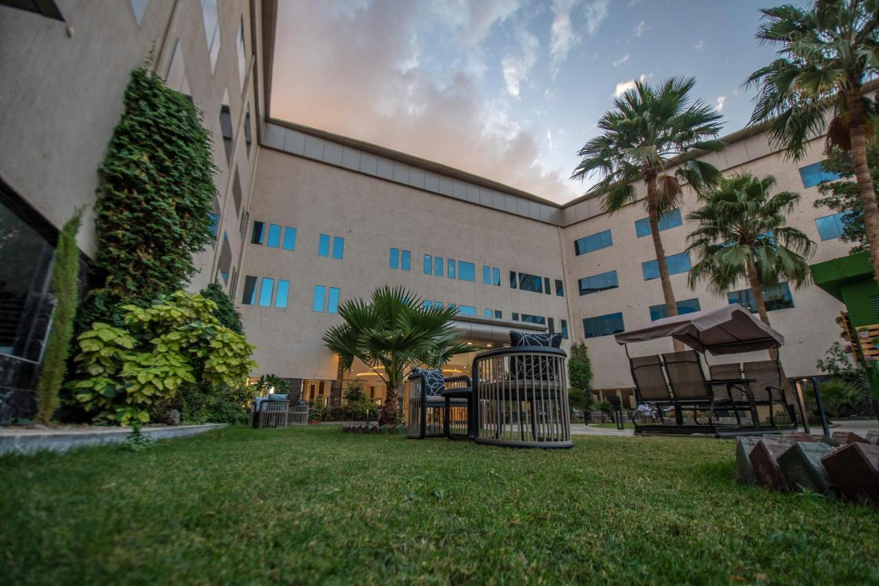The District Hotel Najran Eksteriør bilde