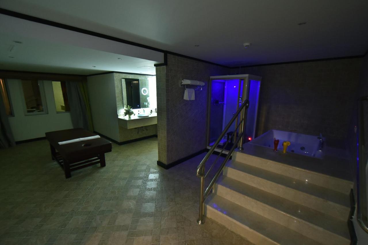 The District Hotel Najran Eksteriør bilde